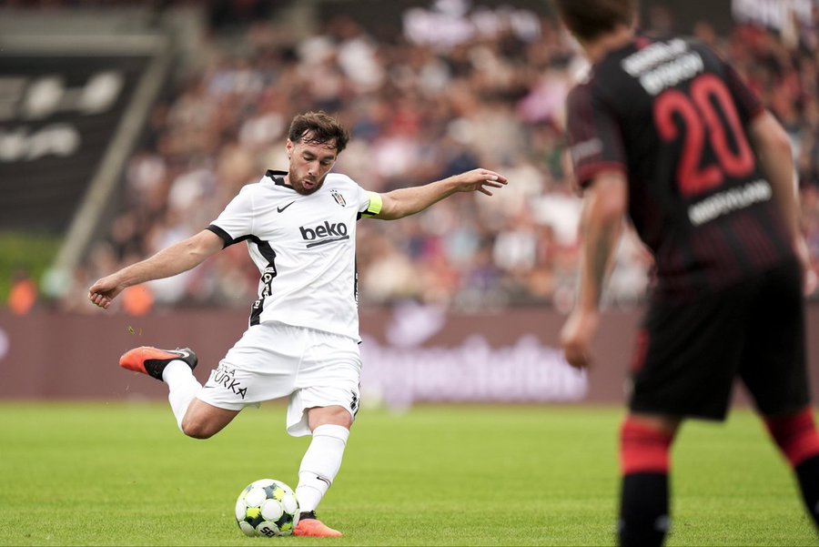 Beşiktaş Beat Midtjylland 2-0 to Seize Europa League Advantage