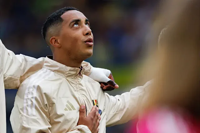 Youri Tielemans Joins Manchester United 