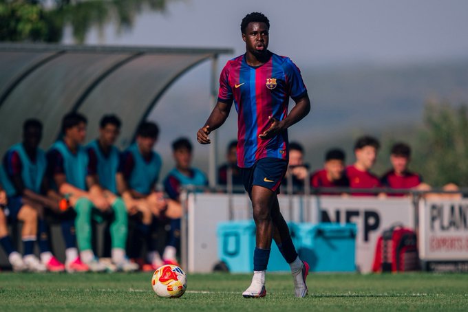 UE Tona Shock Barcelona B 2-1 in Thrilling 2026 Pre-Season Friendly