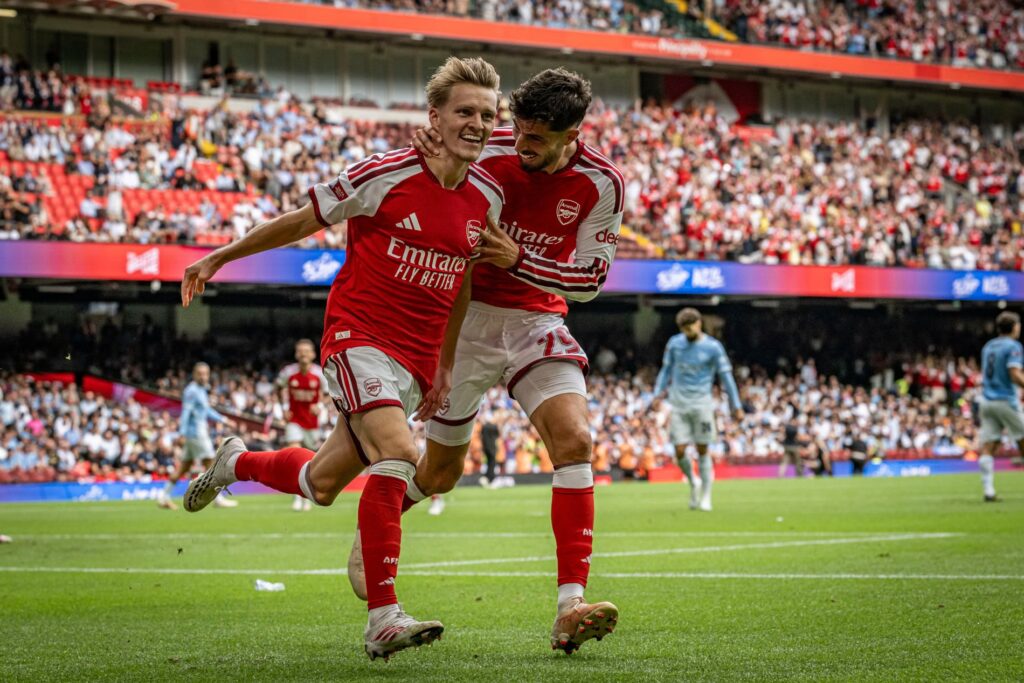 Martin Ødegaard na Kai Havertz Wakisherehekea Goli la Arsenal.jpg