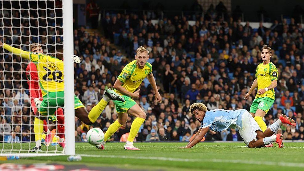 Manchester City 5-0 Norwich: City Cruise Into EFL Cup Last 16