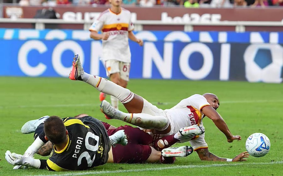 Roma Beat Torino 2-0 to Maintain Perfect Serie A Start