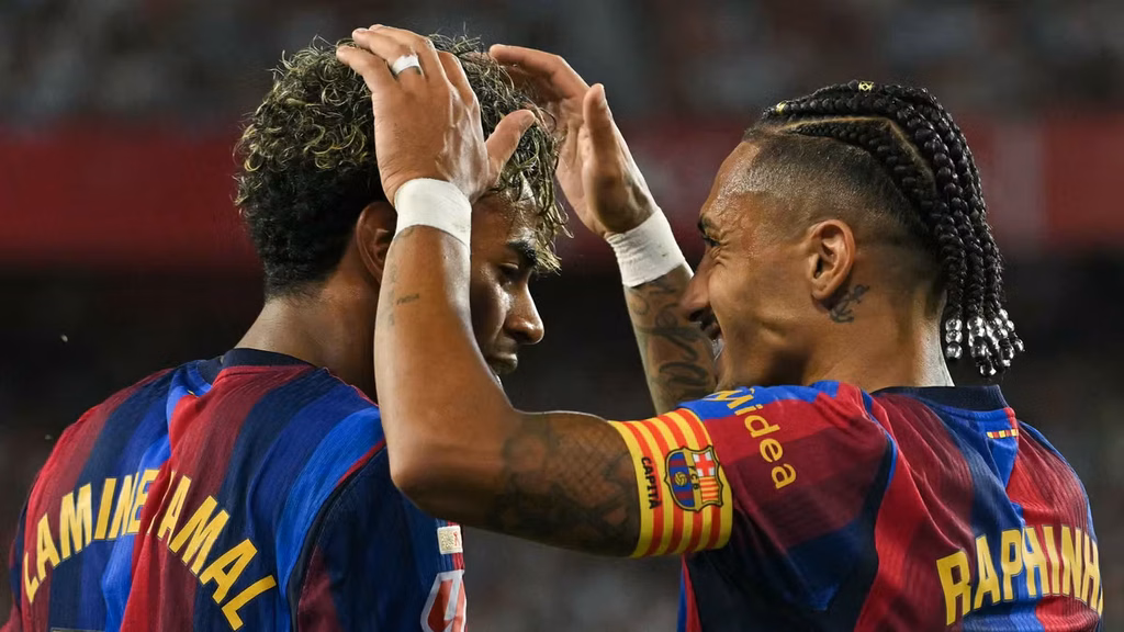 Raphinha Hat-Trick Inspires Barcelona to 3-1 Comeback Win Over Sevilla