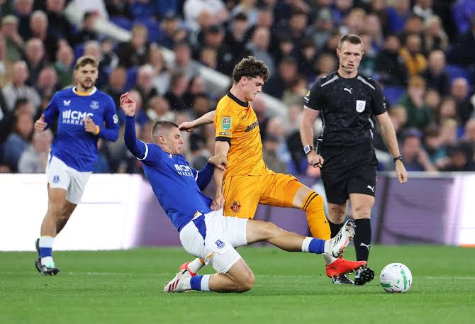 Everton 1-0 Wolves: Alcaraz Sends Toffees Through in EFL Cup