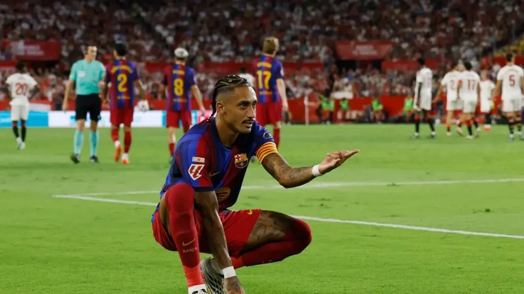 Raphinha Hat-Trick Inspires Barcelona to 3-1 Comeback Win Over Sevilla