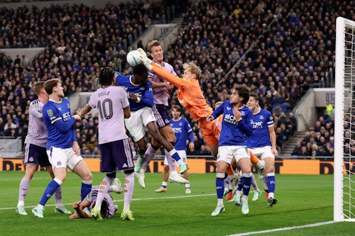 Everton Beat Newcastle 3-1 to Reach Carabao Cup Quarter-Finals