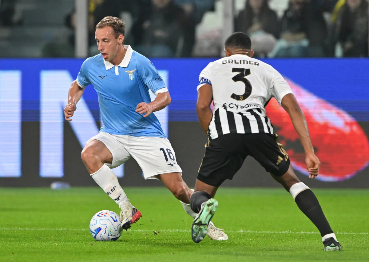 Gleison Bremer wa Juventus Akimkaba Mchezaji wa Lazio