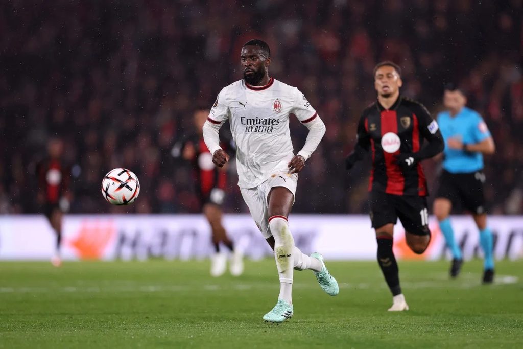 Fikayo Tomori Akimiliki Mpira AC Milan vs Bournemouth