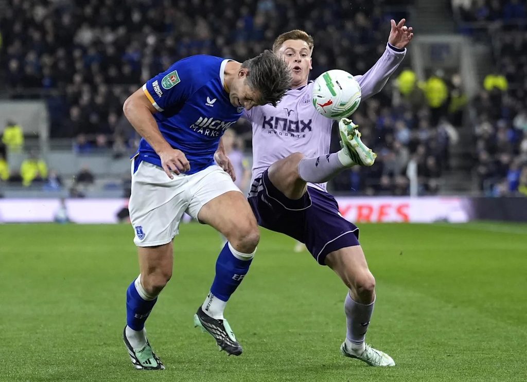 kasi-na-mbinu-everton-vs-newcastle-carabao.