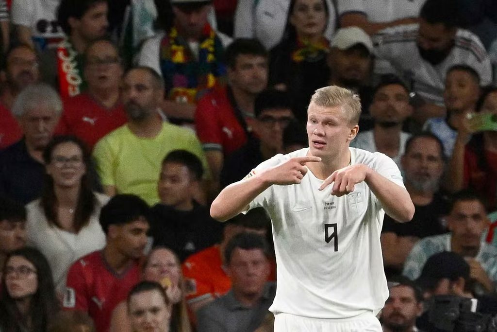 Erling Haaland Akiwa Uwanjani Katika Mchezo Dhidi ya Ureno