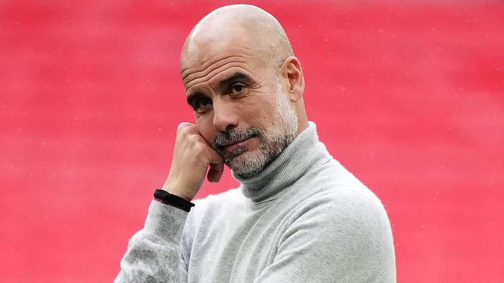Taswira ya Pep Guardiola Akitafakari Kwenye Soka la Ushindani