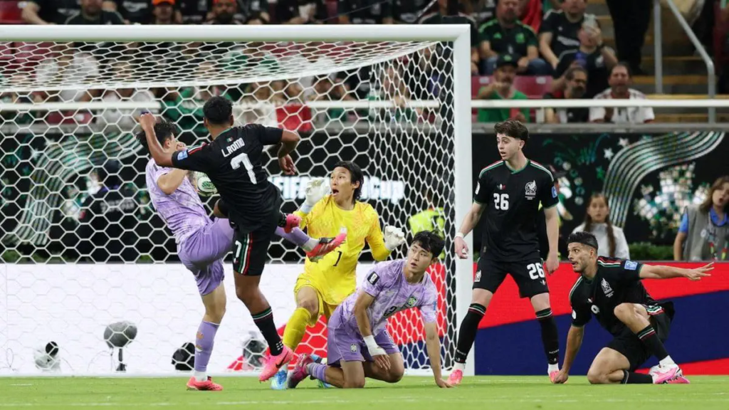 Mexico playerS in action during match