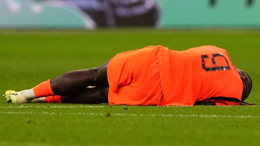 Sunderland player Brian Brobbey being taken off the pitch after picking up an injury.