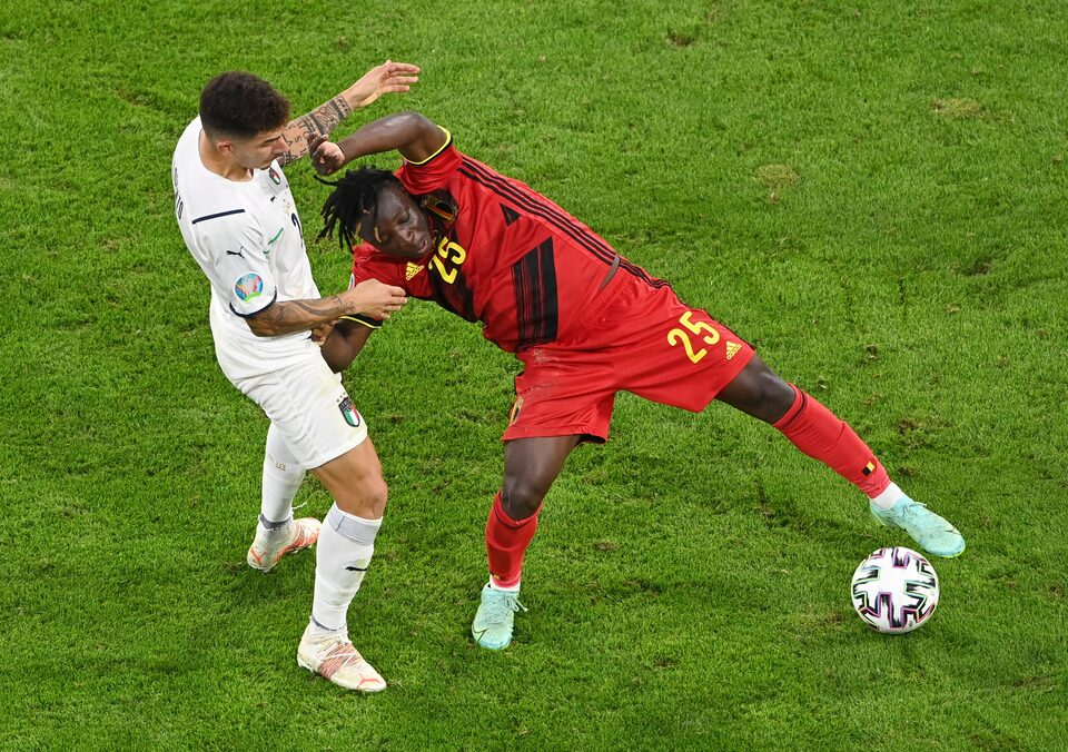 Archive photo from 2 July 2021: Italy's Giovanni Di Lorenzo in action with Belgium's Jeremy Doku during their Euro 2020 quarter-final at Football Arena Munich.