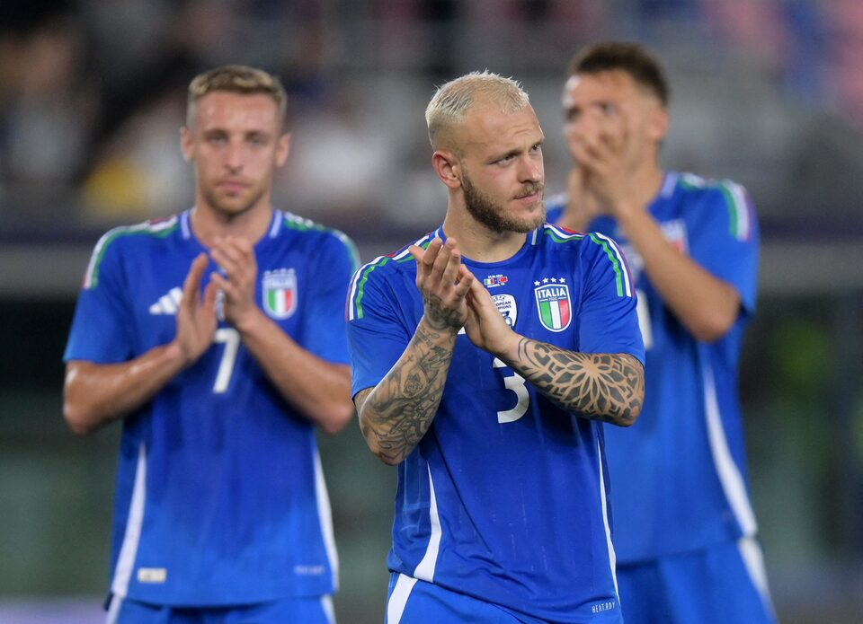Archive photo from June 2024: Italy's Federico Dimarco and Davide Frattesi applauding fans after the international friendly against Turkey at Stadio Renato Dall'Ara, Bologna.